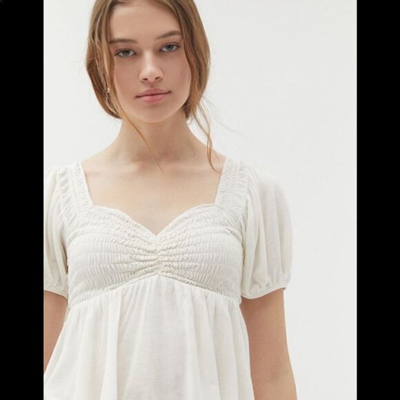 - UO Angelo smocked bodice top - Picture 2 of 5